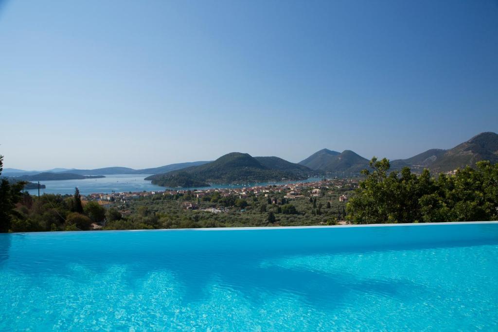 Villa Iris-Amalia Villas,Villas In Lefkada,luxury holiday rentals