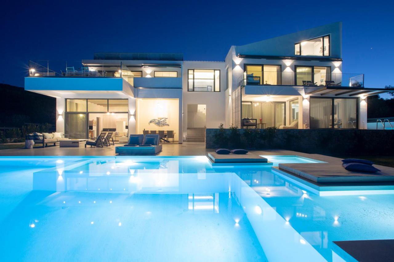 Luxury Villas Lefkada,High end villas Lefkada Greece