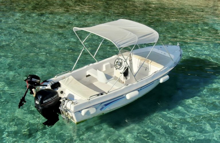 Nidri-boats-rent-a-boat-lefkada-family-standard-Explore-Lefkada