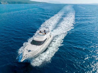 Motor-yacht-daily-cruises-lefkada